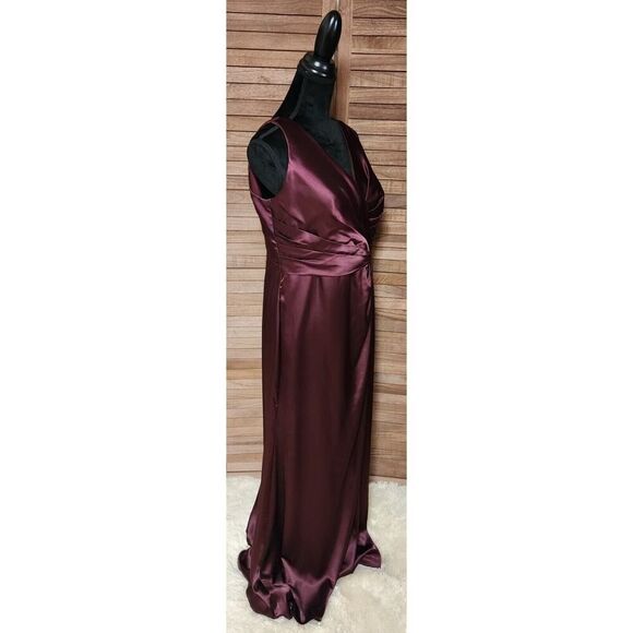 YMSHA Burgundy Size 16W V-Neck Bridesmaid Dresses with Slit Ruched Waist Satin - Picture 5 of 10
